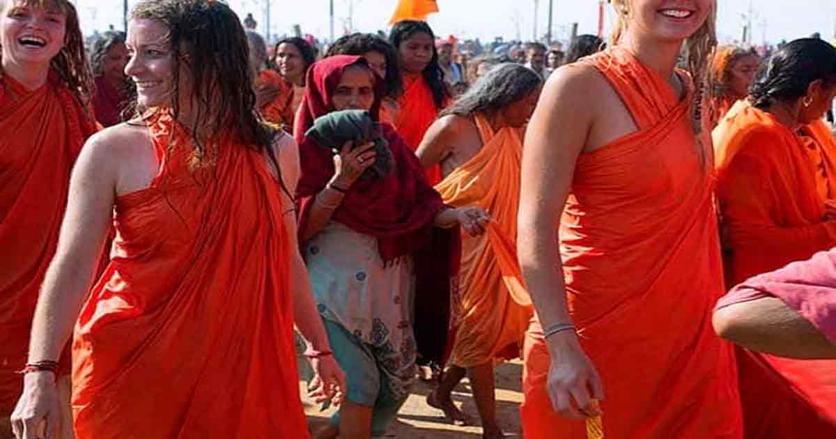 Unveiling the Mysterious Life of Female Naga Sadhus: How Do Women Become Naga SadhusUnveiling the Mysterious Life of Female Naga Sadhus: How Do Women Become Naga Sadhus