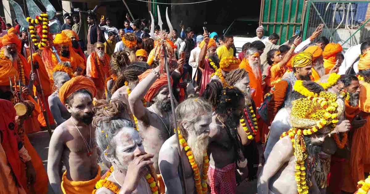 Know the Cost to Visit Mahakumbh 2025: Travel, Stay, and Expenses Breakdown