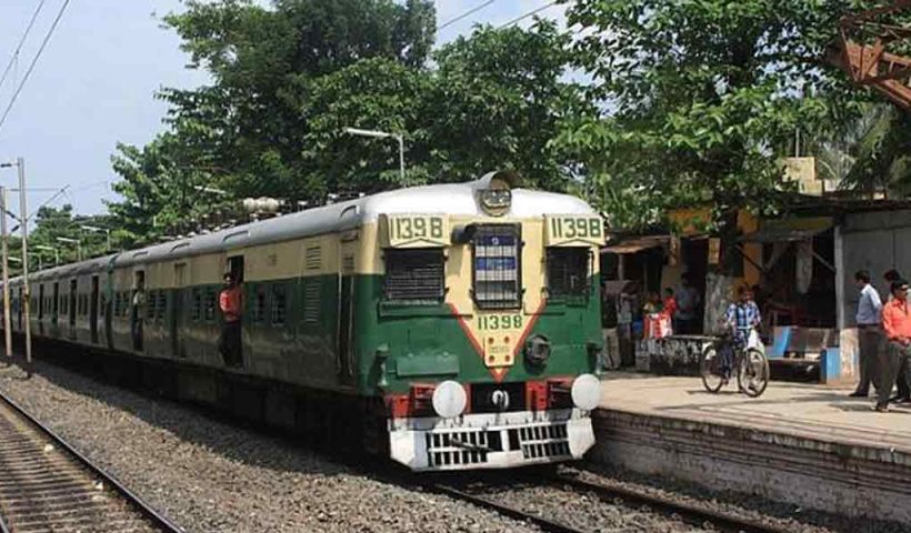 Sealdah Division Train Services Disrupted: 176 Local Trains Cancelled for 100 Hours