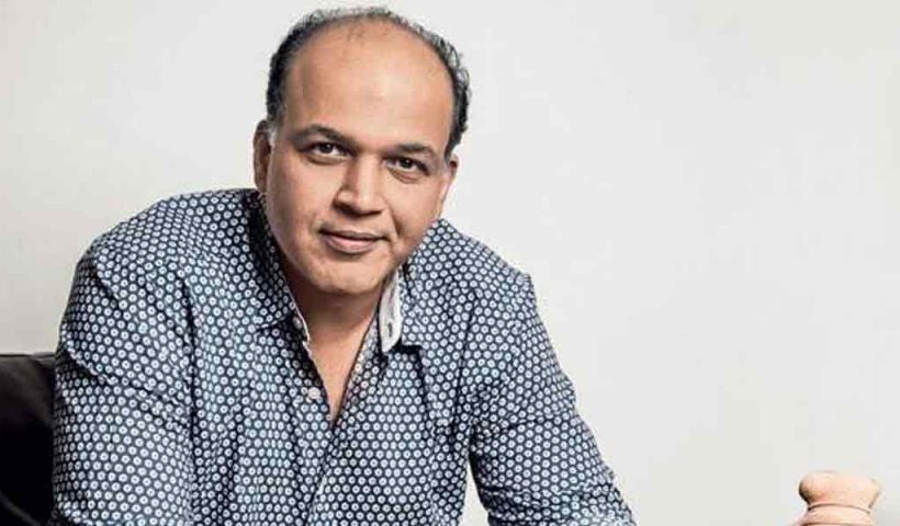 ashutosh-gowariker-birthday-special-films-career-shah-rukh-khan-swades-aamir-khan-lagaan