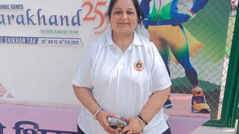 Bina Shah Wins Gold in Lawn Bowls