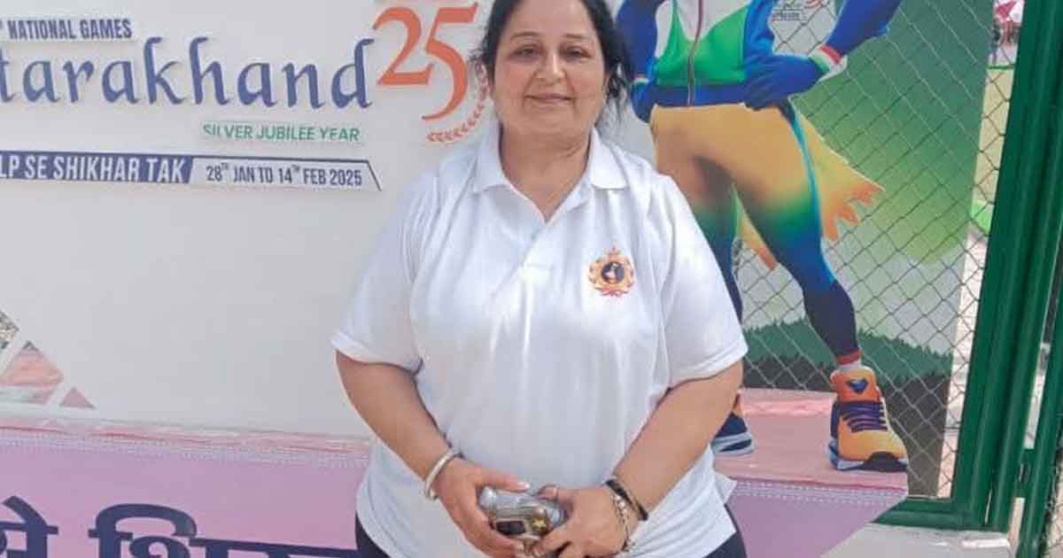 Bina Shah Wins Gold in Lawn Bowls