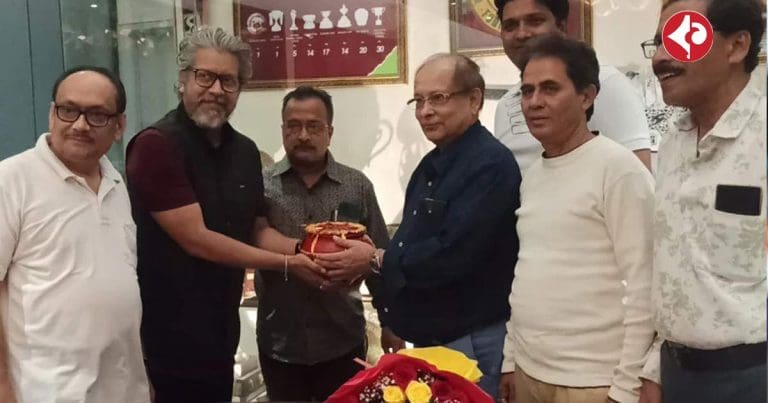 শিল্ড জেতায় ‘চিরশত্রুর’ তাঁবুতে মিষ্টি হাতে মশাল কর্তা East Bengal FC congratulate to Mohun Bagan SG for ISL 2024-25 Shield Champion