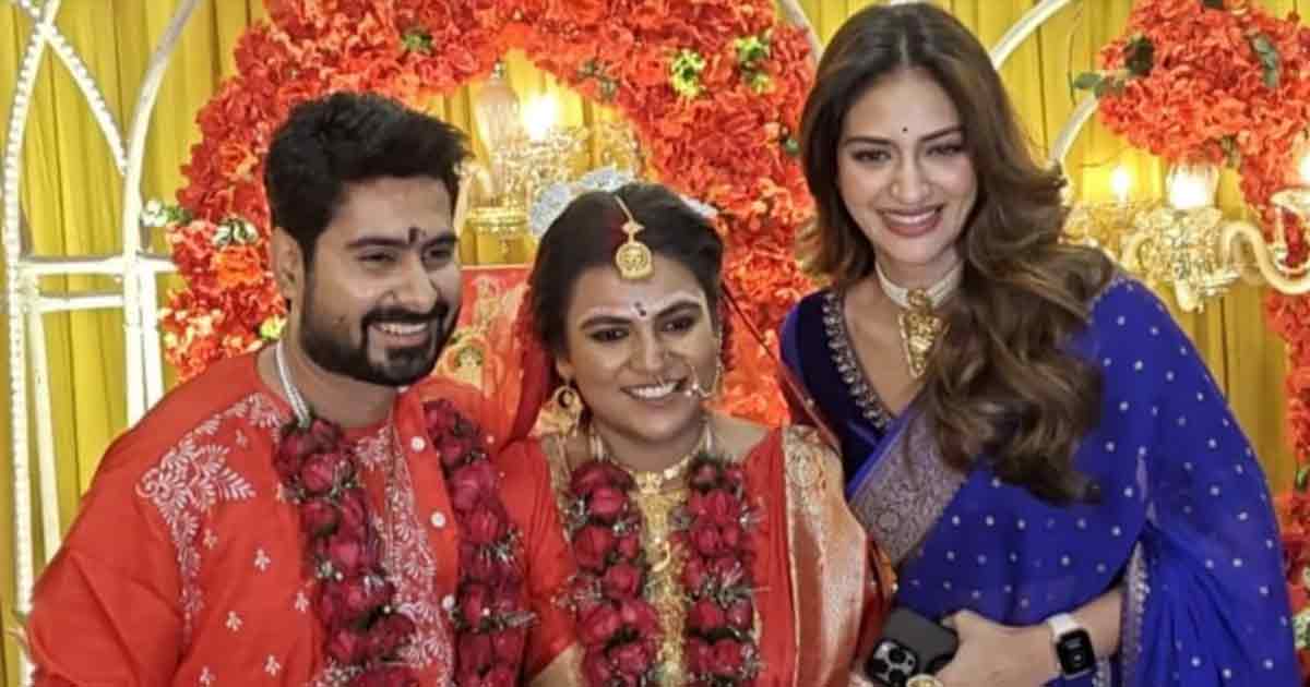 actress-nusrat-jahan-attends-director-jiit-chakraborty-wedding-and-gives-tips-to-couple