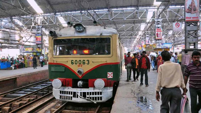 25 Local Trains Cancelled on Howrah-Tarakeswar Branch, Passengers Facing Severe Inconvenience Since Morning