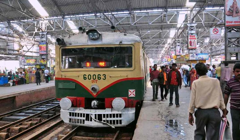 25 Local Trains Cancelled on Howrah-Tarakeswar Branch, Passengers Facing Severe Inconvenience Since Morning