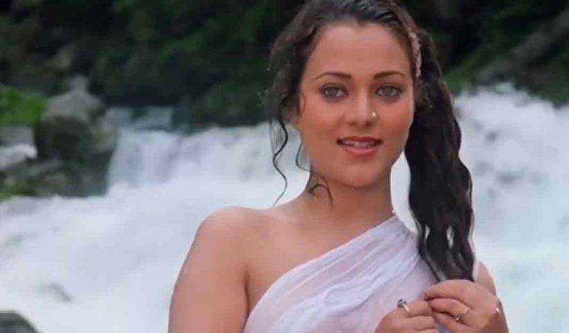 ram-teri-ganga-maili-actress-mandakini-shares-how-actresses-changed-clothes-in-outdoor-shoots