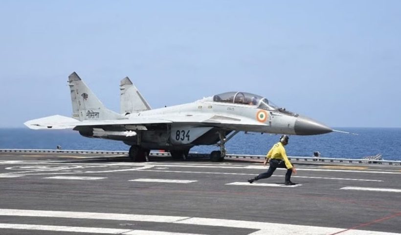 Indian Navy fighter jet