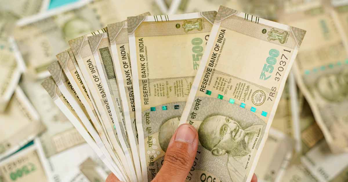 indian-rupee-declines-due-to-lack-of-foreign-investment