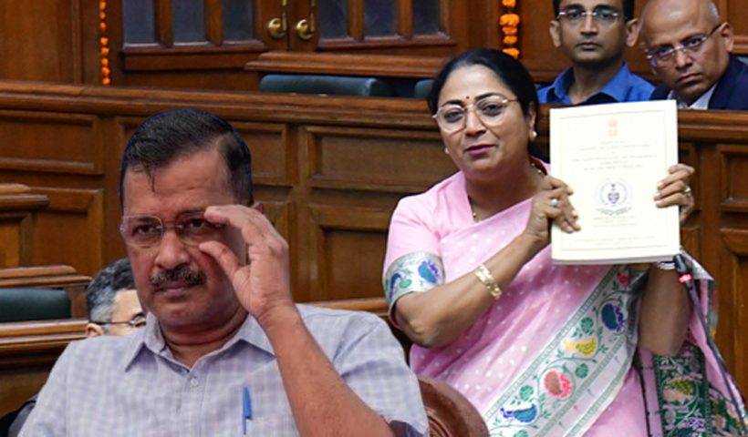 cag-report-exposes-aap-delhi-cm-rekha-gupta-warning