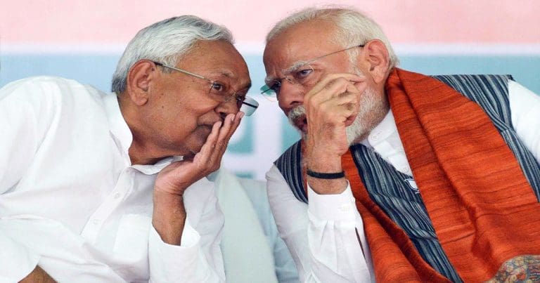 Nitish Tells Modi He’s Staying Put, Says JDU Colleagues Pushed Him to Switch Sides