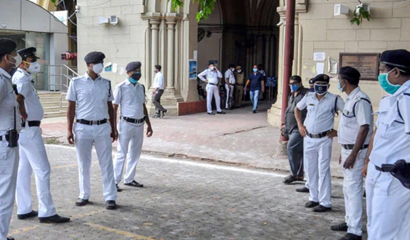 Shocking Attack in Kolkata, Female Lawyer Slashed with Weapon in Broad Daylight