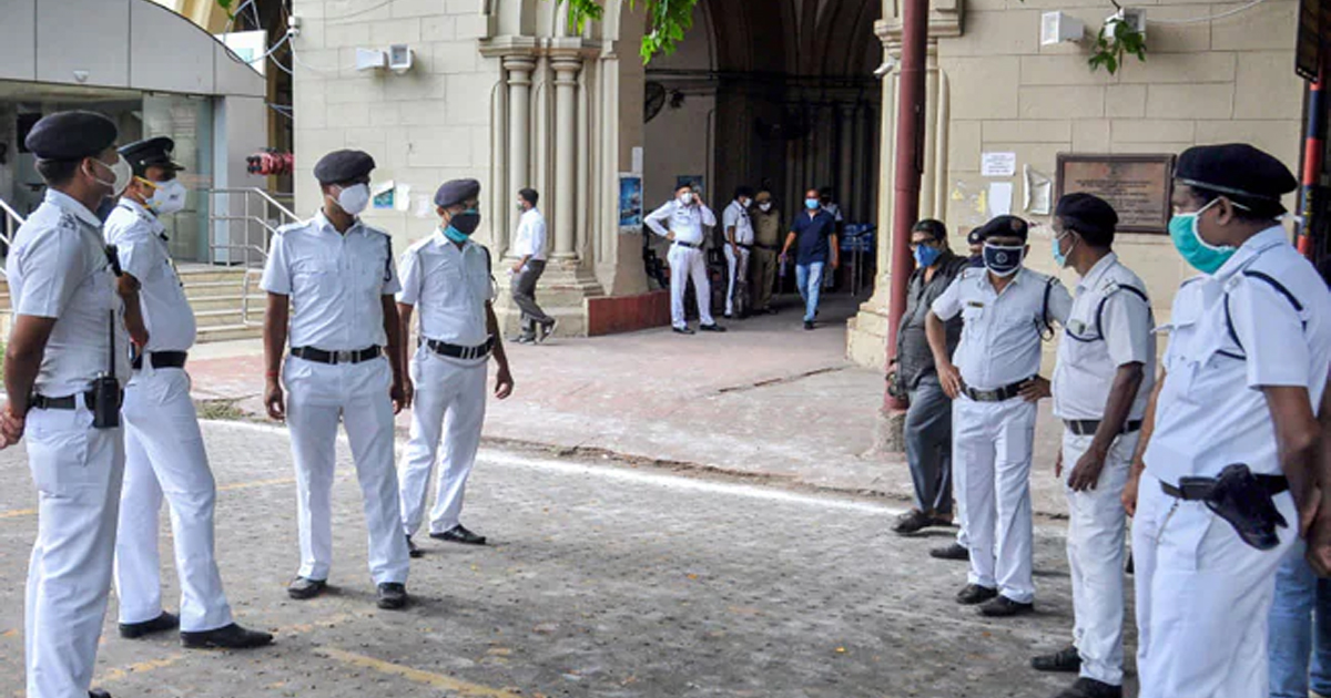 Shocking Attack in Kolkata, Female Lawyer Slashed with Weapon in Broad Daylight