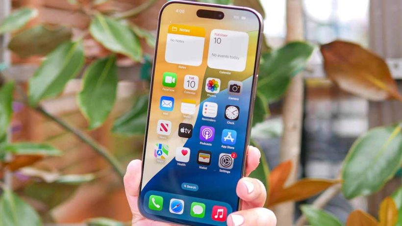 Apple iOS 18.4 indian girl