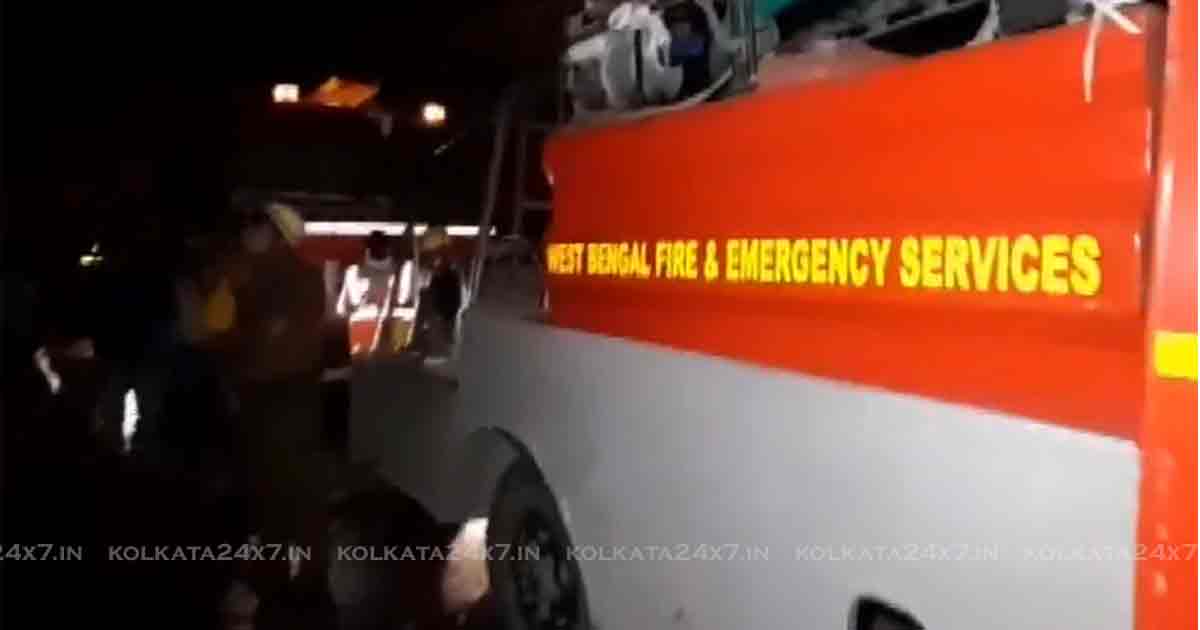 Fire Breaks Out at Howrah’s Bankra Cloth Market