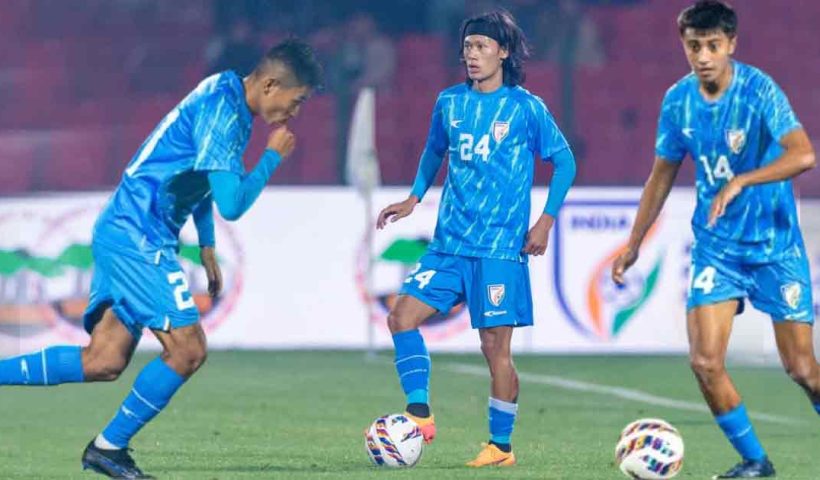 india-football-team-ayush-chhetri-vs-hamza-choudhary-banglades