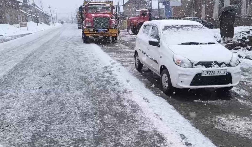 Kashmir Valley witnesses fresh snowfall in Anantnag, Gulmarg, and Pahalgam. The snow-covered landscapes attract tourists and nature lovers alike.