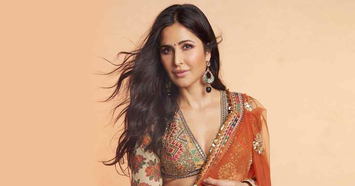 katrina-kaif-sasural-genda-phool-dance-video-goes-viral