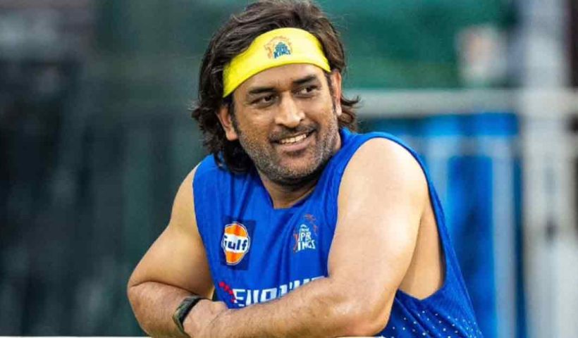 MS Dhoni at 43 Stuns with His Fitness Harbhajan Singh and Aakash Chopra Praise His Remarkable Shape