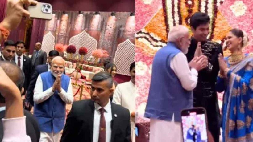 pm-modi-at-kumar-vishwas-daughter-wedding-reception-blesses-agrata-pavit