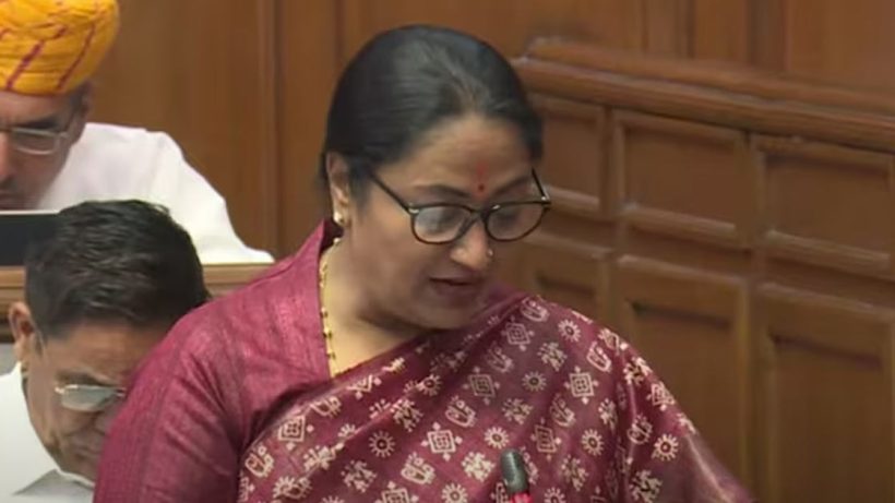 Rekha Gupta in Delhi Budget presentation