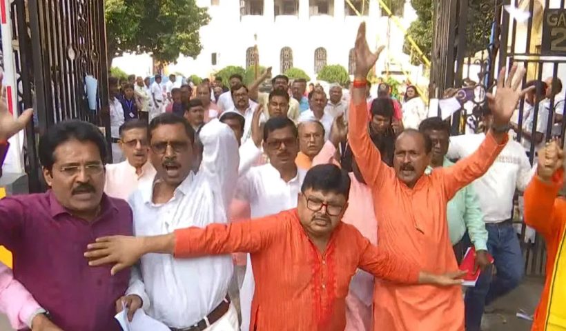 Intense Chaos in Legislative Assembly, BJP MLA Suspended