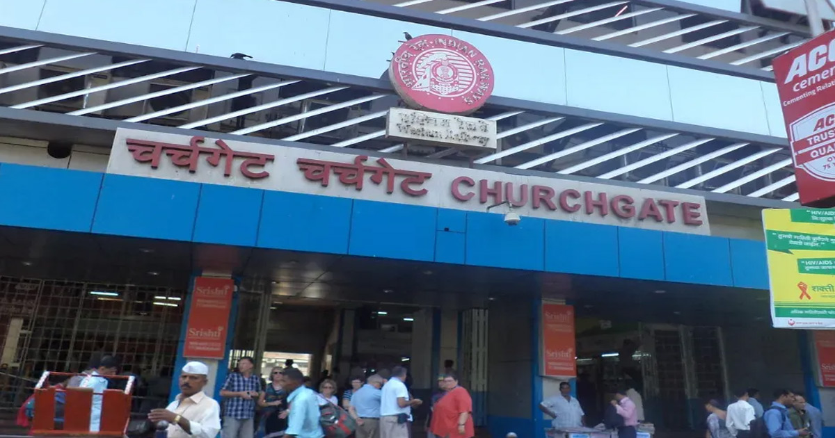 fire-on-platform-wall-at-churchgate-station-in-mumbai