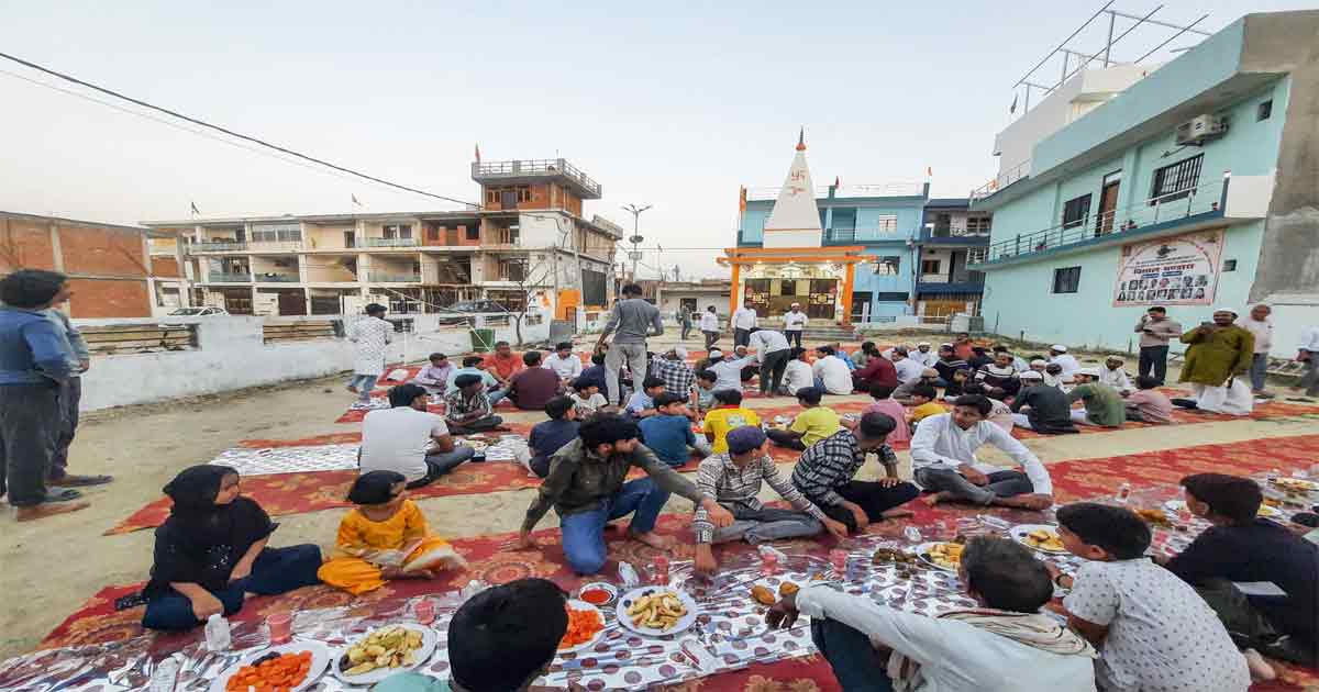 https://kolkata24x7.in/wp-content/uploads/2025/03/iftar.jpg