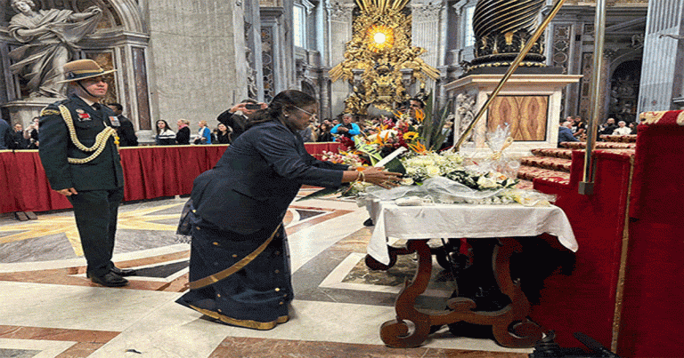 droupadi murmu pays tribute to pope francis