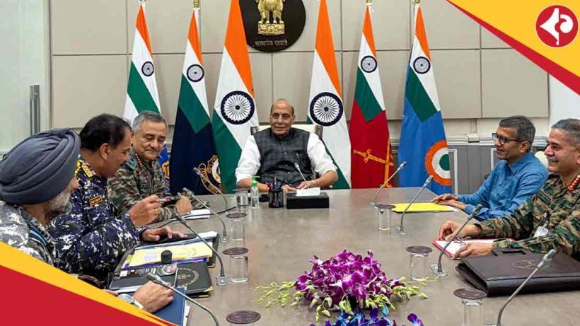 তিন বাহিনী প্রধান ও সিডিএস-এর সঙ্গে বৈঠকে রাজনাথ সিং, জরুরি বৈঠক অমিত শাহর amit-shah-security-meeting