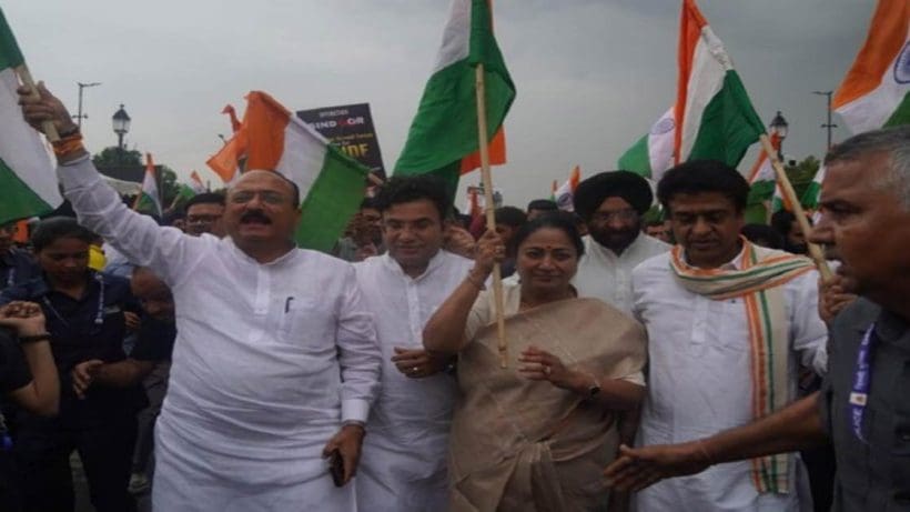 bjp starts tiranga
