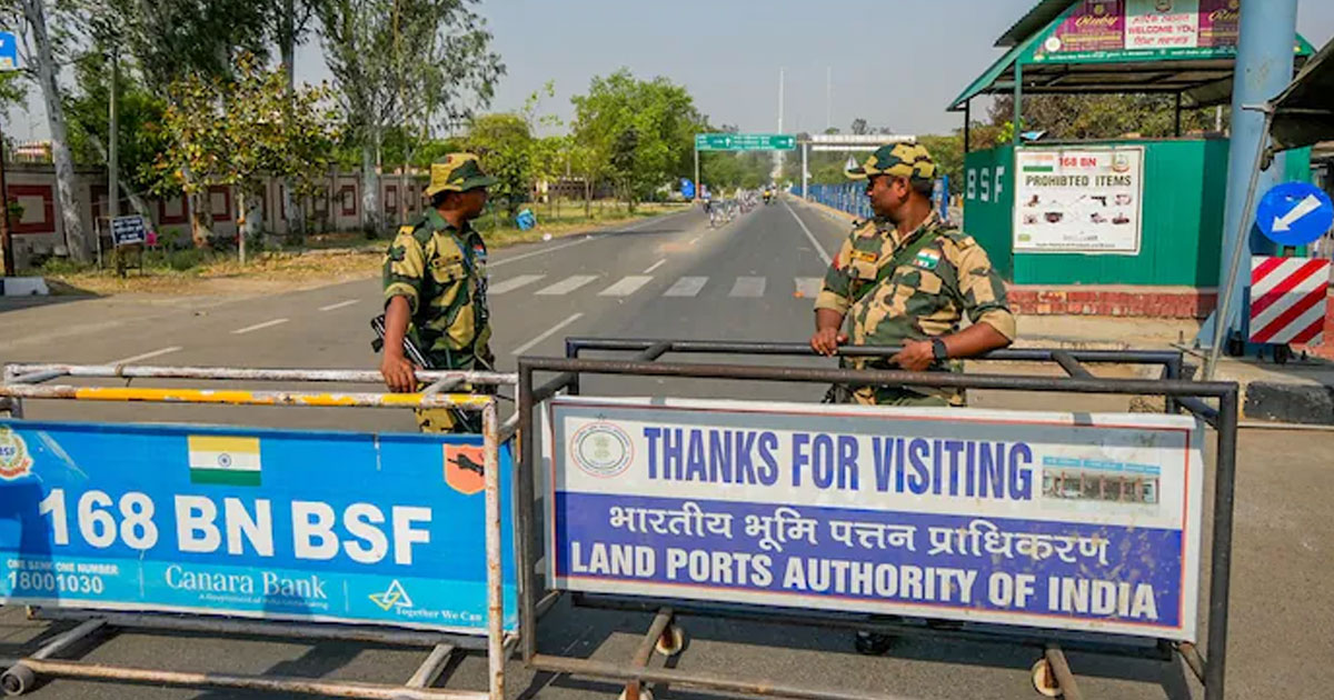 India bans Pakistan imports