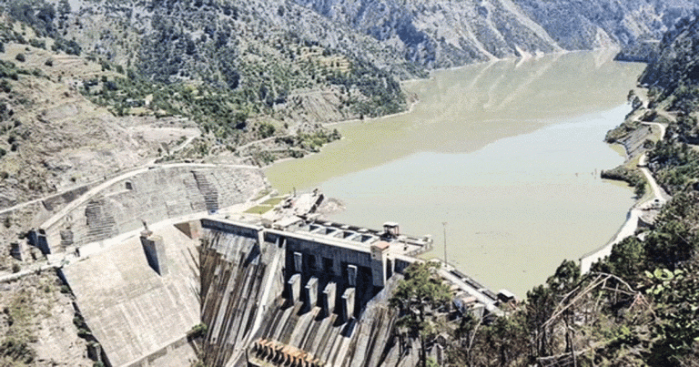 chenab rivar water close to pakistan