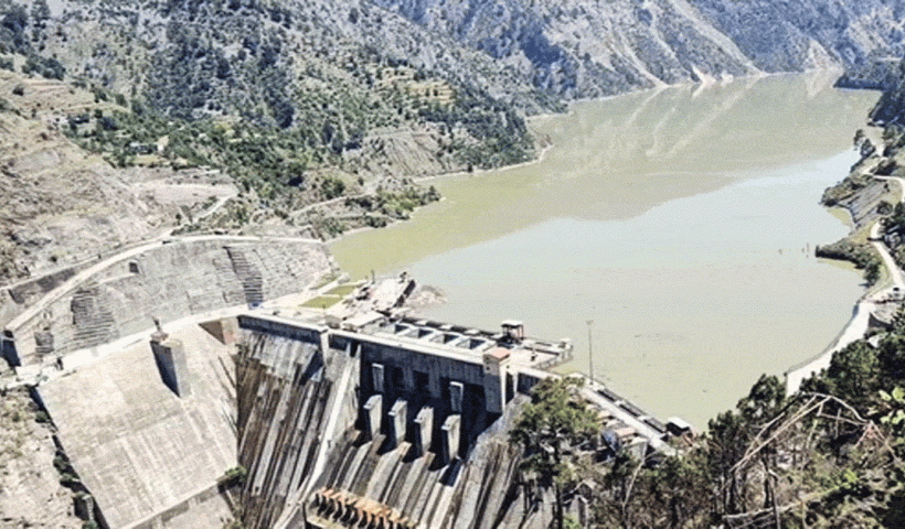 chenab rivar water close to pakistan