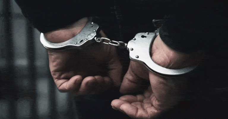 pakistani youth arrested in loc