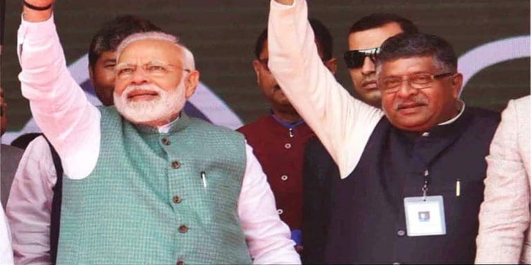 ravi-shankar praises modi