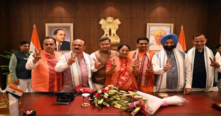 delhi-government announcement for sikh