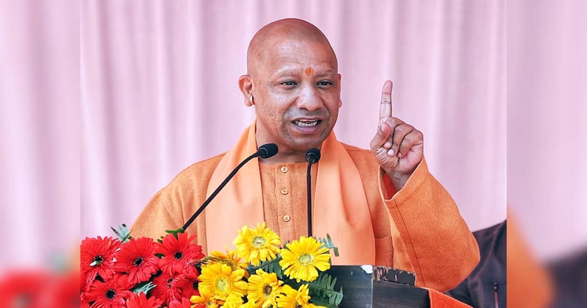 yogi slams samajwadi party