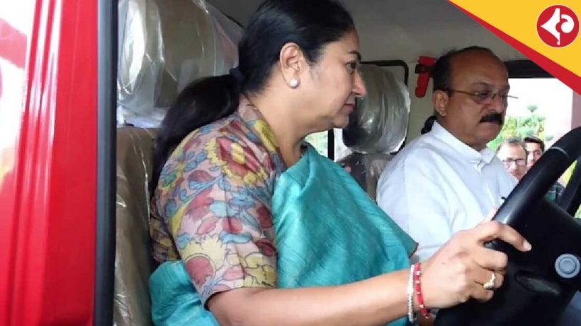 CM Rekha Gupta Bans Old Diesel Vehicles