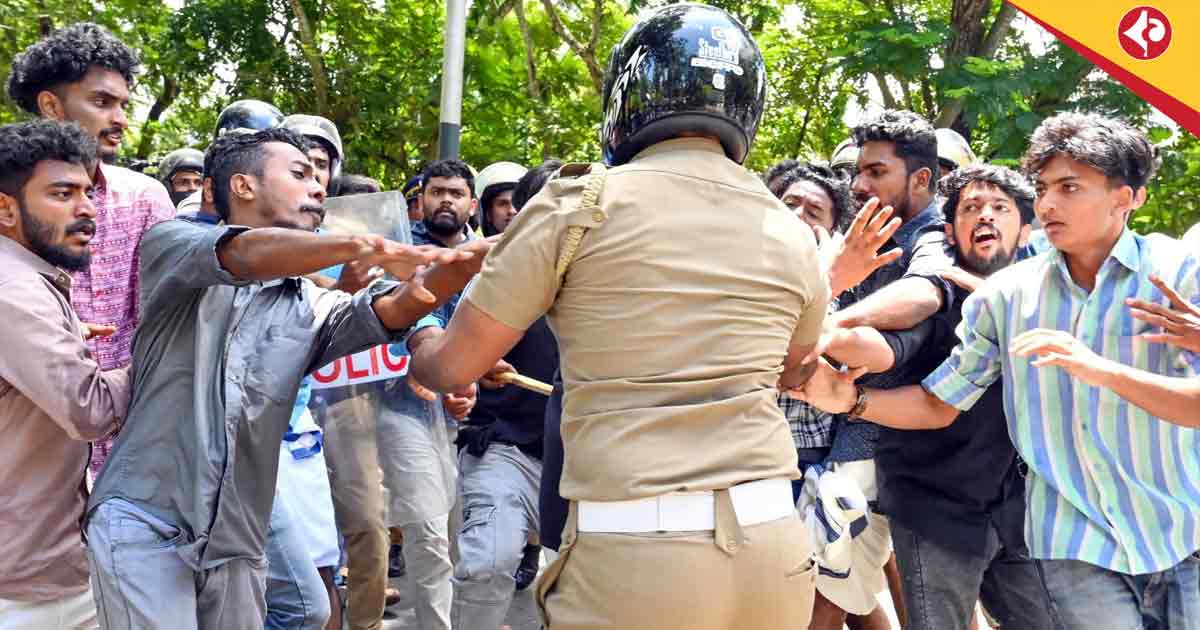 SFI Protests Bharat Mata Image, RSS Ideologues’ Portraits at Kerala Raj Bhavan