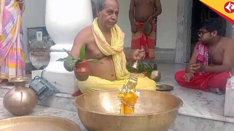 Traditional Snan Yatra at Cooch Behar’s Madanmohan Temple Draws Devotees in 2025