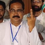Latest News ভোটের পর ‘মধ্যমা উঁচিয়ে’ বিতর্কে বিজেপি প্রার্থী! বললেন, ষড়যন্ত্র