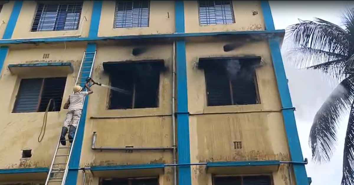 এগরা কলেজে বিজ্ঞান ভবনে অগ্নিকাণ্ড, তদন্তে পুলিশ-দমকল