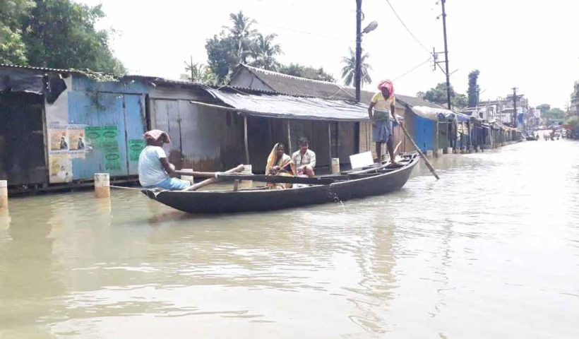 ঘাটালে জলযন্ত্রণা জারি, মাস্টার প্ল্যান থমকে, রাজনৈতিক চাপানউতোর শুরু