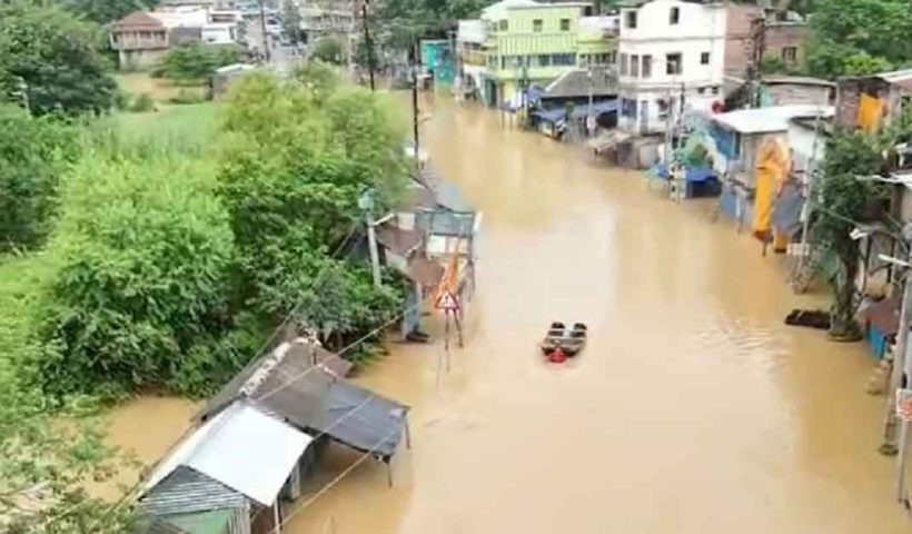 একাধিক জেলায় প্লাবন হুঁশিয়ারি, নবান্নের সতর্কবার্তা দক্ষিণবঙ্গের একাধিক জেলায়