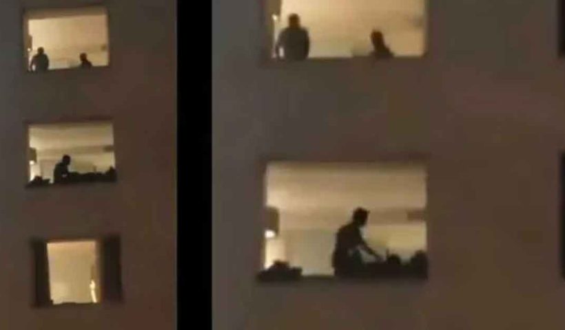 হোটেলে জানলা খুলেই অন্তরঙ্গ মুহূর্ত, ভাইরাল ভিডিও