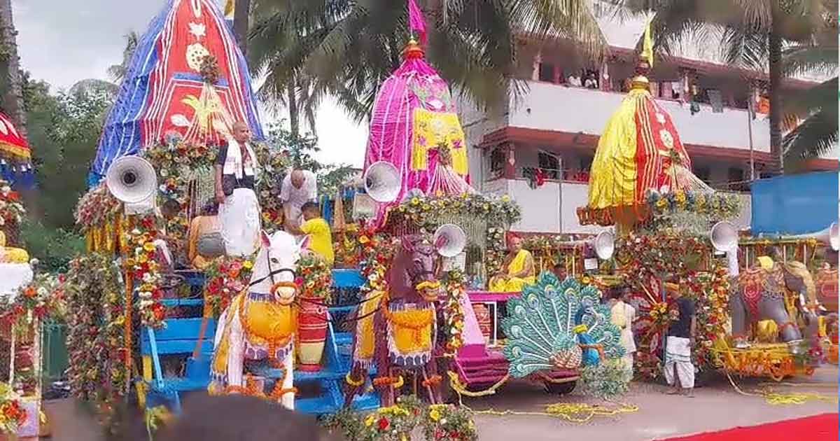 ধর্মীয় উৎসাহ ও ভক্তির আবহে জগন্নাথ দেবের রথযাত্রা শিলিগুড়িতে