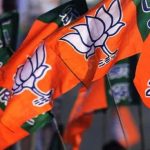 The Kolkata24x7 | Politics উৎসবের ছোঁয়া ভোটে, মহালয়ায় শাড়ি দিয়ে নারী ভোটার বাড়াবে বিজেপি!