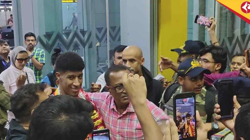 Hamid Ahadad Lands in Kolkata: East Bengal Fans Ecstatic as Moroccan Star Joins the Red and Gold Brigade