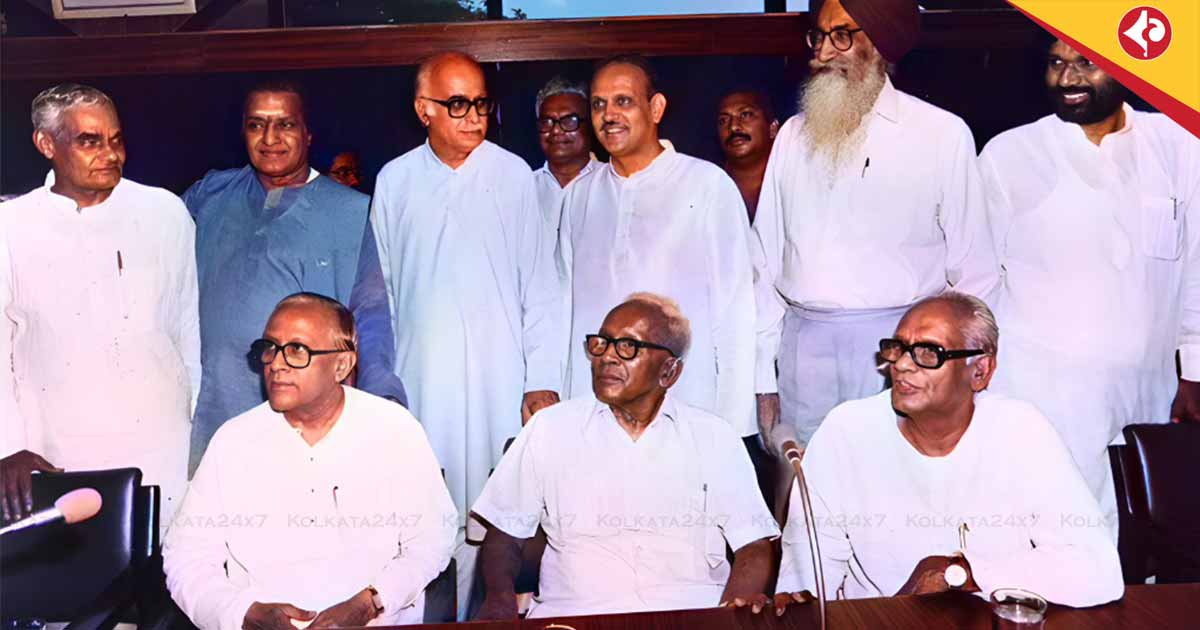 Jyoti Basu with LK advani